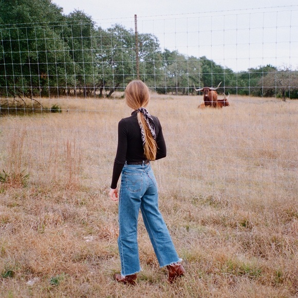 Meet your Posher, Kloey - Picture 1 of 3